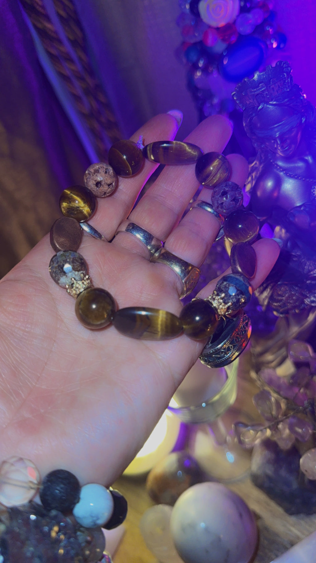 Pulsera entidad diosa fortuna.
