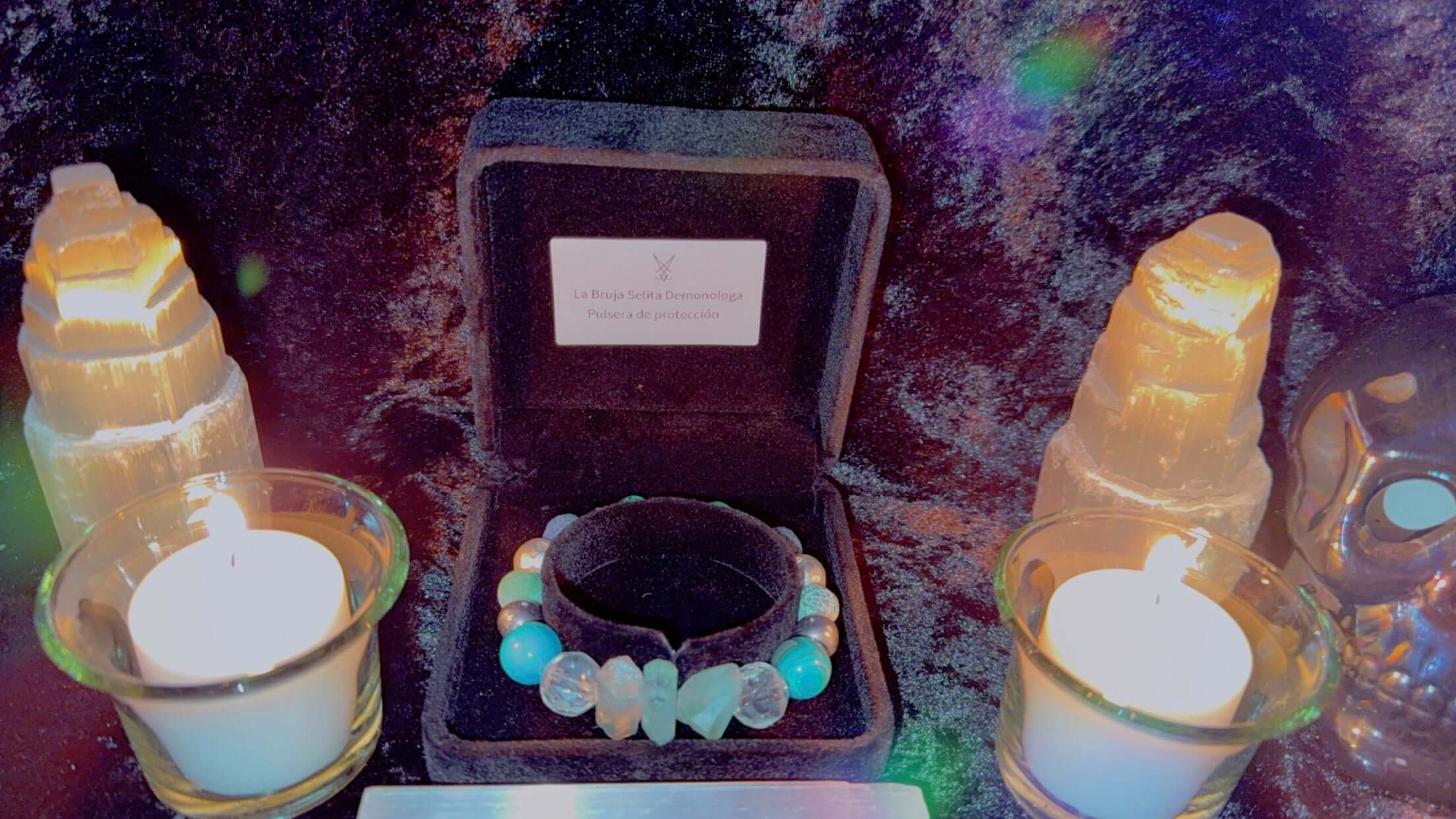 Pulsera removedora de brujería & envidias.