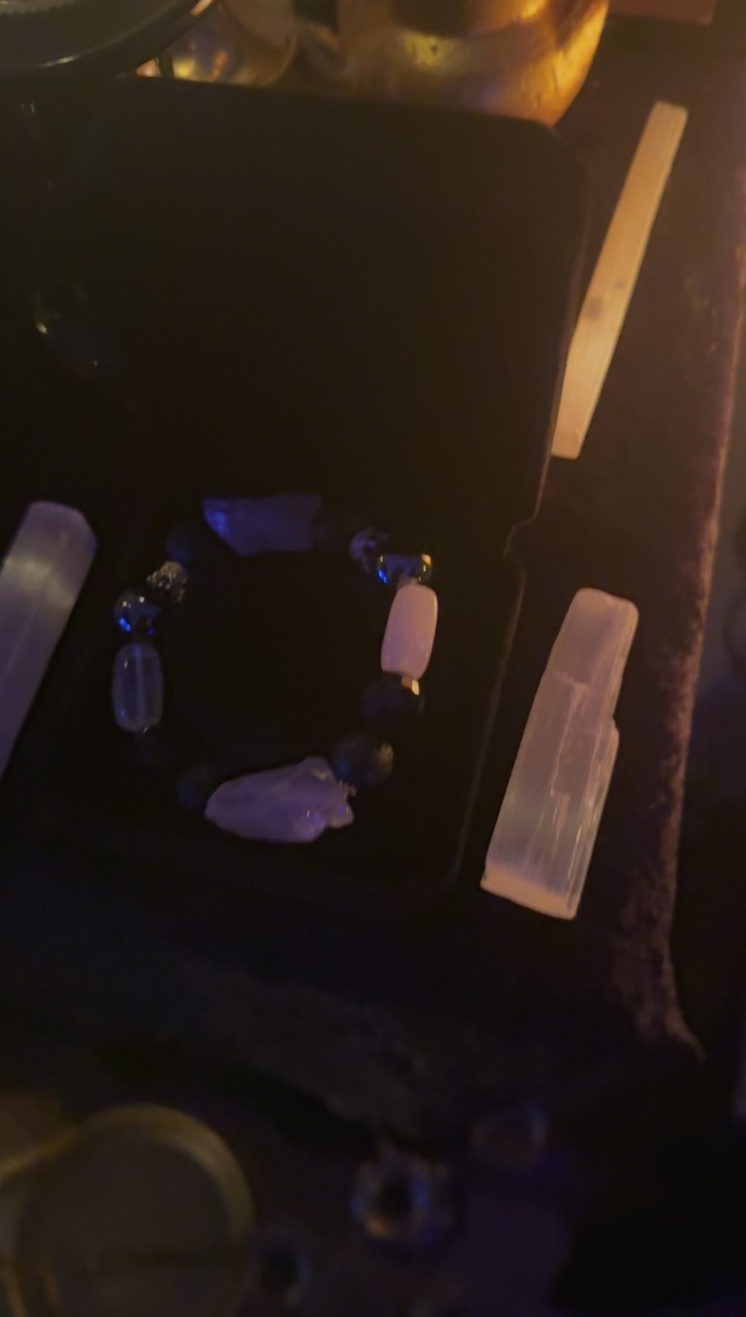 Pulsera la fuerza de la bruja con entidad de Lucifer.